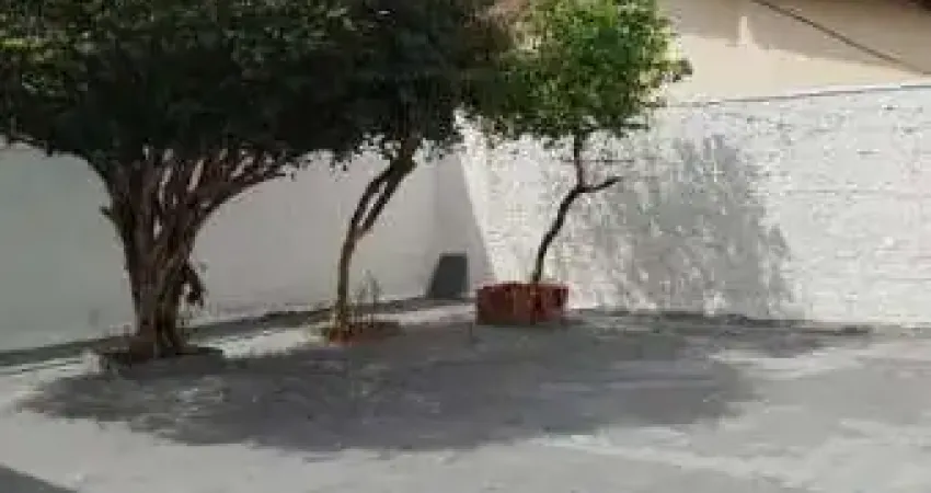 Casa à venda na Rua Castro Alves, Tubalina, Uberlândia