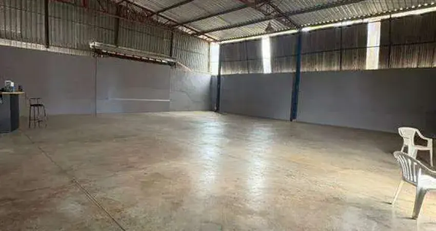 Barracão / Galpão / Depósito para alugar na Rua Aguapé, Chácaras Tubalina e Quartel, Uberlândia