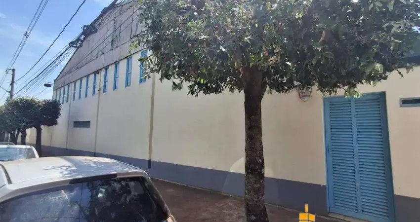 Excelente galpão/depósito/armazém, comercial, industrial com 8 salas e 2 depósitos.