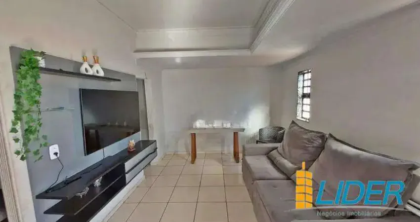 Casa à venda, 3 quartos, 1 suíte, 2 vagas, taiaman - uberlândia/mg