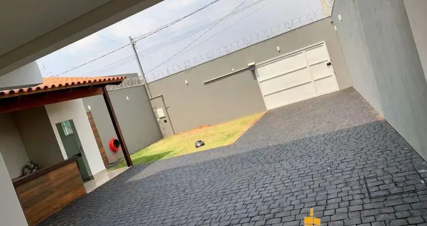 Casa com 3 quartos à venda na Rua Zania Maria da Silva Duarte, Loteamento São Bento, Uberlândia