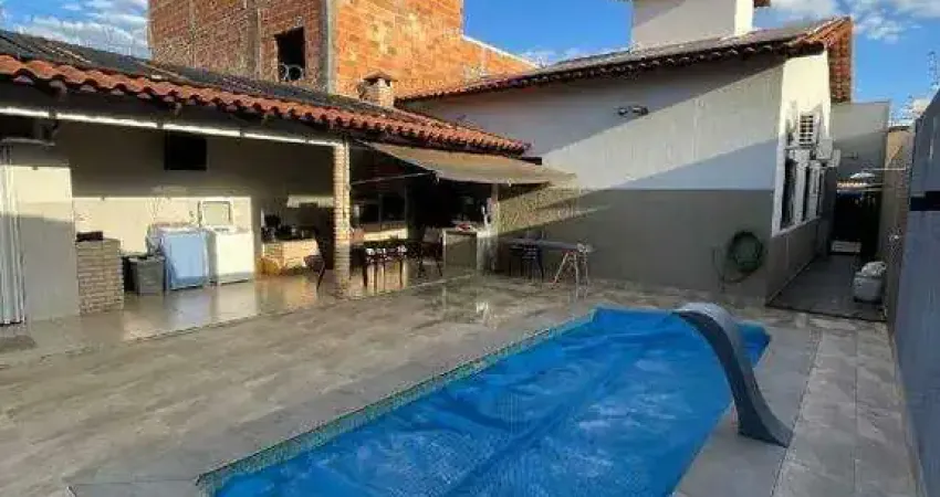 Casa à venda, 3 quartos, 1 suíte, 2 vagas, JARDIM PATRICIA - Uberlândia/MG