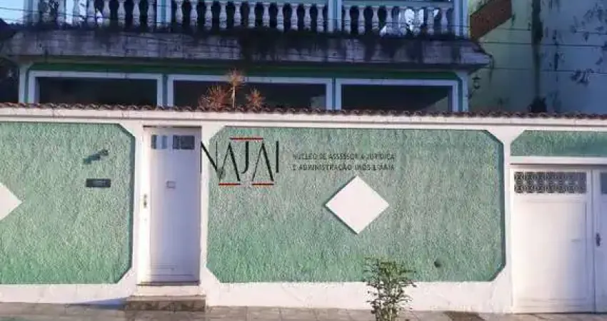 Casa de 3 qtos com suíte e piscina ao lado da Paróquia São Judas Tadeu C.G