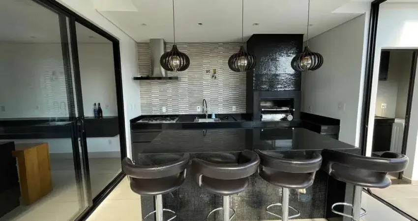 Condomínio buona vita, casa altíssimo padrão, 03 suítes, cinema, área gourmet e generosa piscina.