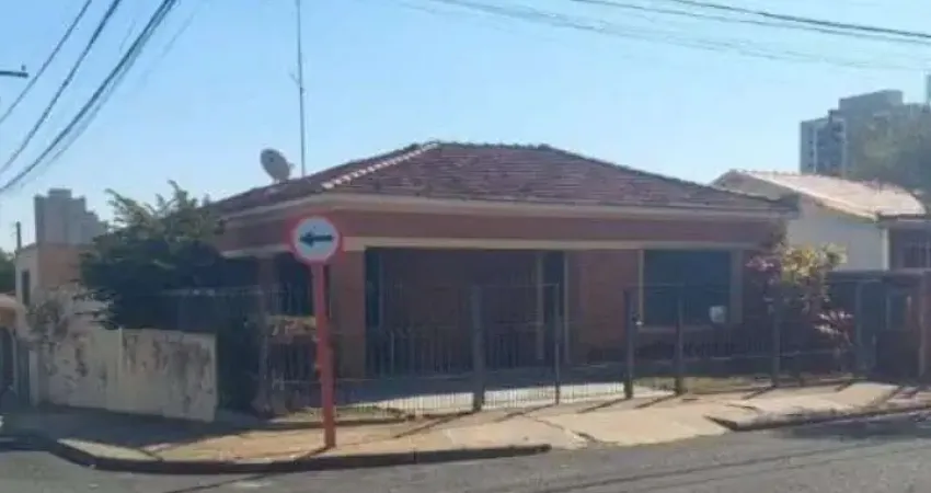 Casa com 3 quartos à venda na Rua dos Libanezes, Jardim do Carmo, Araraquara