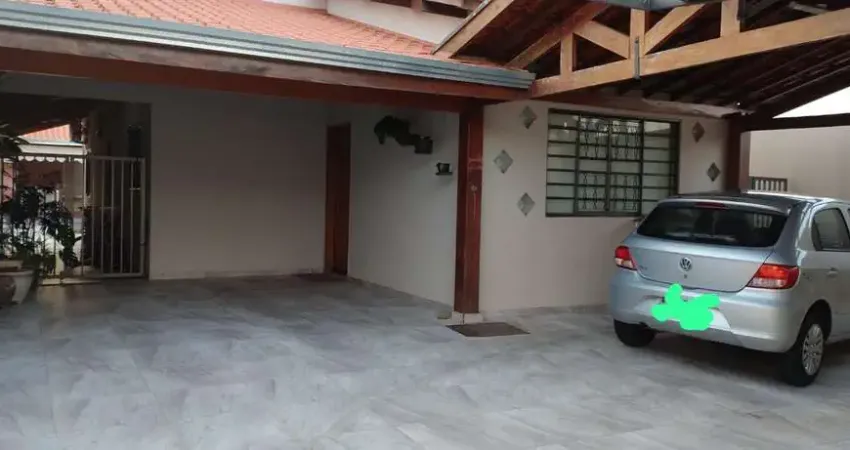 Jardim imperador bela casa com 03 dormitórios, varanda gourmet e paisagismo.