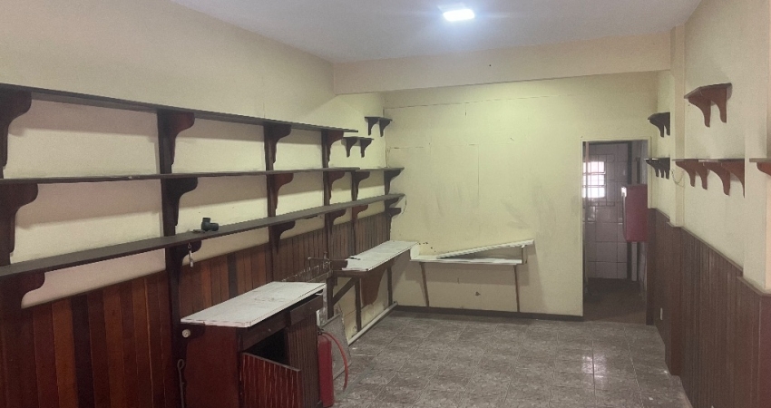 Ponto comercial com 1 sala para alugar no Centro, Macaé 