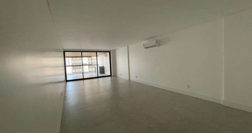 Apartamento com 4 quartos à venda na Rua Doutor Gil Horta, Centro, Juiz de Fora