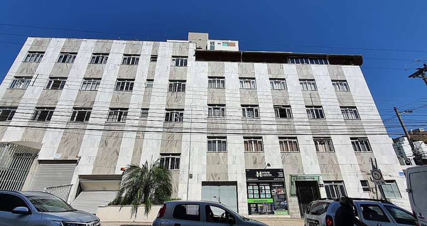 Cobertura de 04 quartos e 02 vagas de garagem no São Mateus