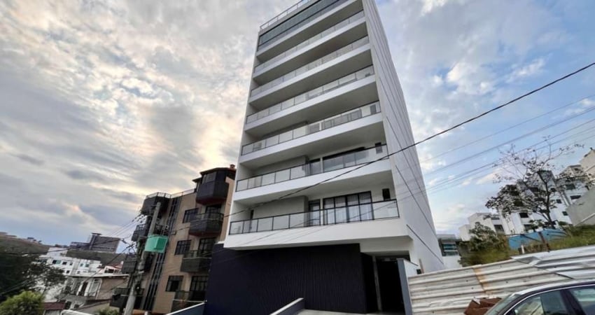Apartamento de 03 quartos com varanda e 02 vagas no Jardim Laranjeiras