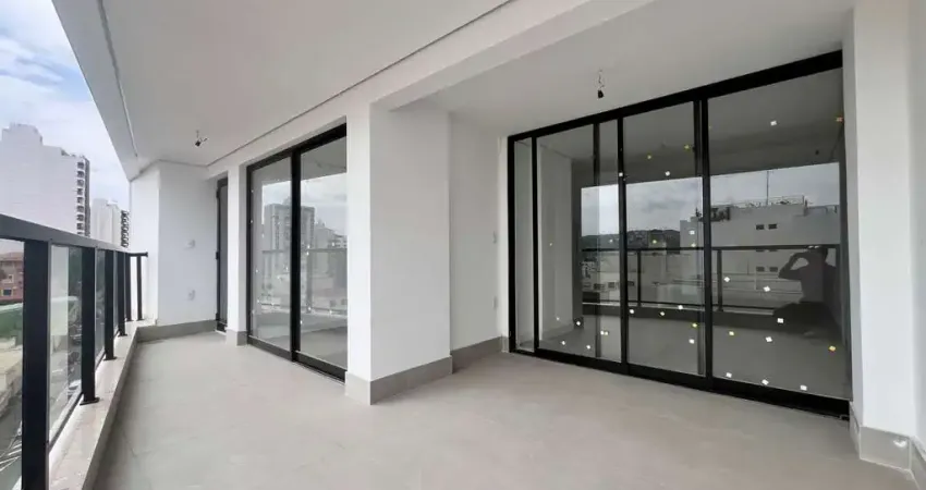 Apartamento de 03 quartos com varanda no Santa Helena