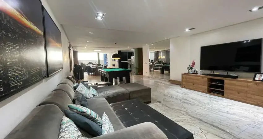 Casa com 3 quartos à venda na Rua Barão de Santa Helena, Granbery, Juiz de Fora