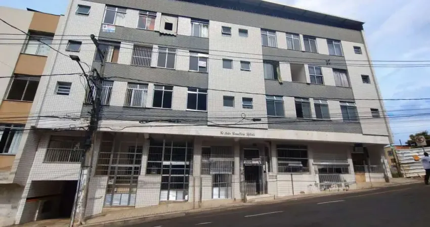 Locação - Apartamento arejado com 02 quartos na Olegário próximo ao Pais e Filhos