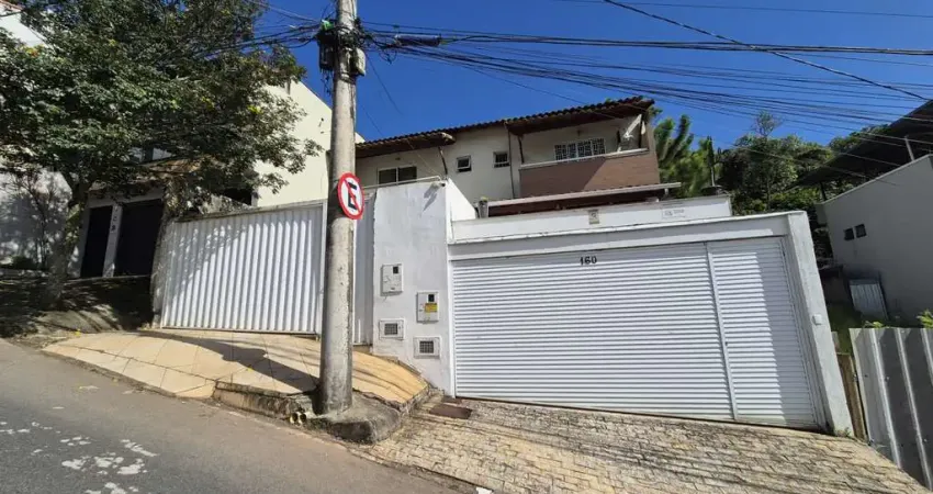 Casa à venda na Rua Cleveland Braga, São Pedro, Juiz de Fora