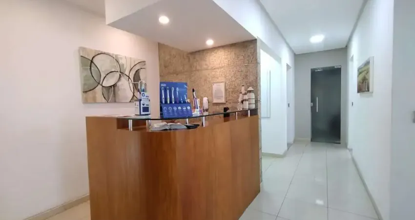 Locação - Sala Comercial Pronta para Clínica Odontológica no Centro da Cidade