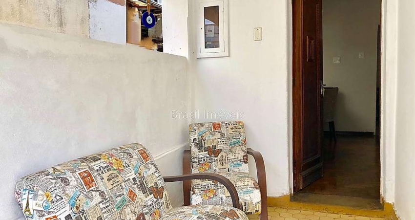 Casa com 2 quartos à venda na Rua João Gualberto, Cerâmica, Juiz de Fora