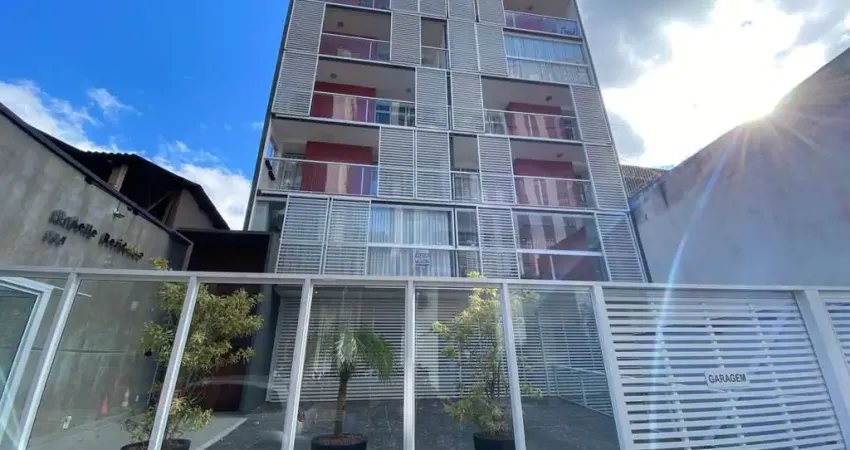 Locação - Excelente Apartamento com 02 quartos sendo um suíte, duas varandas e duas vagas de garagem no Granbery