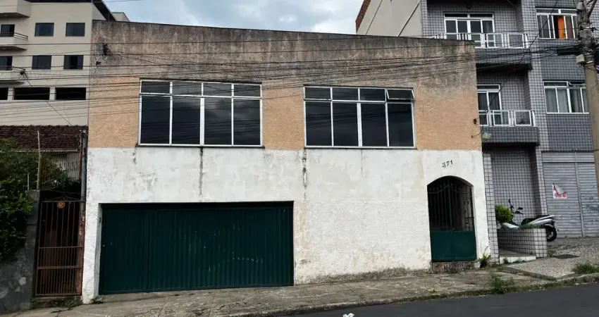 Casa com 3 quartos à venda na Rua Olga Burnier, Costa Carvalho, Juiz de Fora