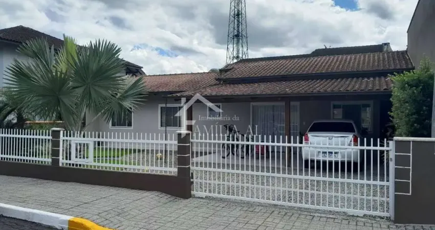 Casa com 2 quartos à venda na Vila Nova, Joinville 