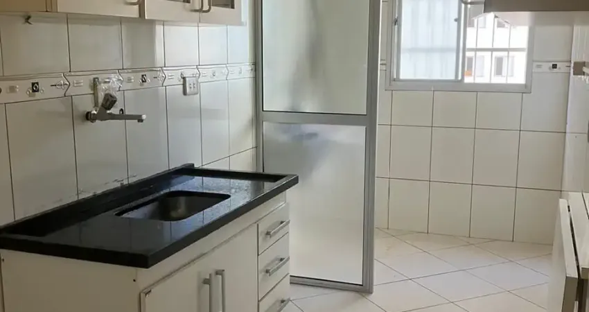 APARTAMENTO 50² EM LOCALIZAÇÃO PRIVILEGIADA!