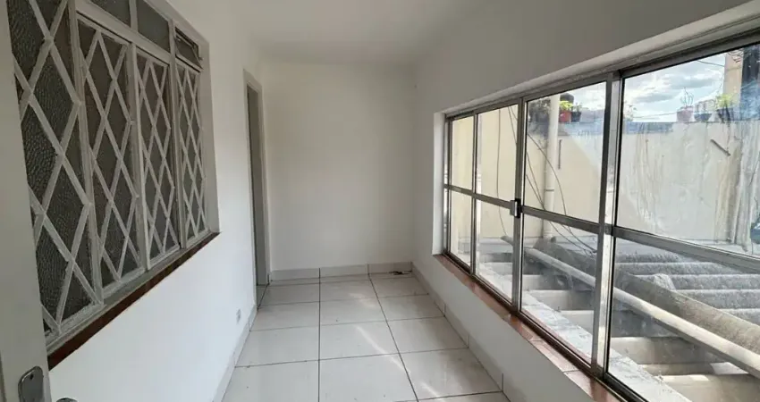 CASA COM 3 DORMITÓRIOS