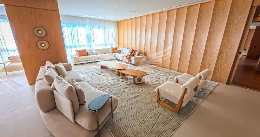 Apartamento com piscina privativa em andar alto, mobiliado e decorado