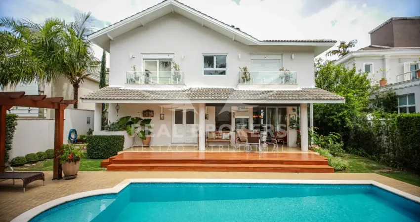 Casa para locação no Tamboré 3 com 518 m² de área útil 4 suítes e 6 vagas de garagem