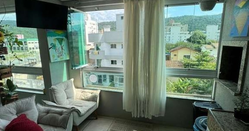 Apartamento a 120 metros da Praia de Bombas SC, frente a Rua, Mobiliado e decora