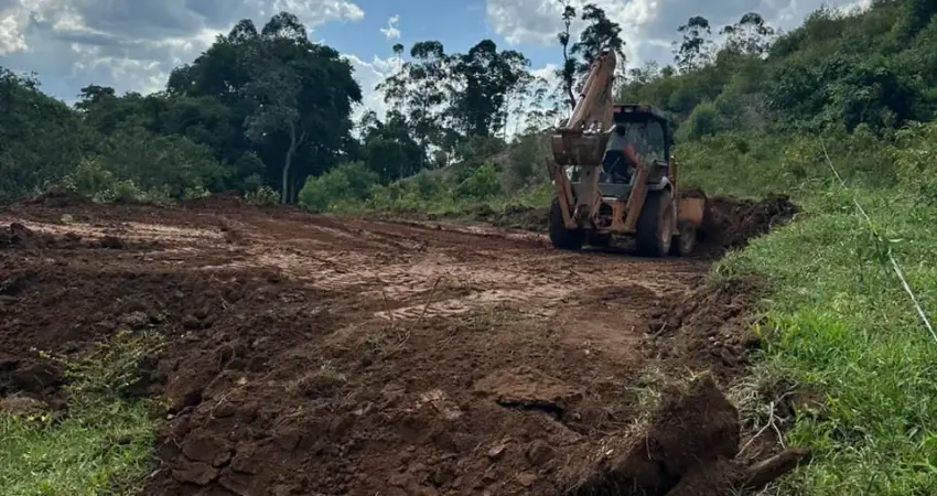 Terreno á venda com metragem entre 600, 900 e 1000m² para construção de chacara dentro de condomínio