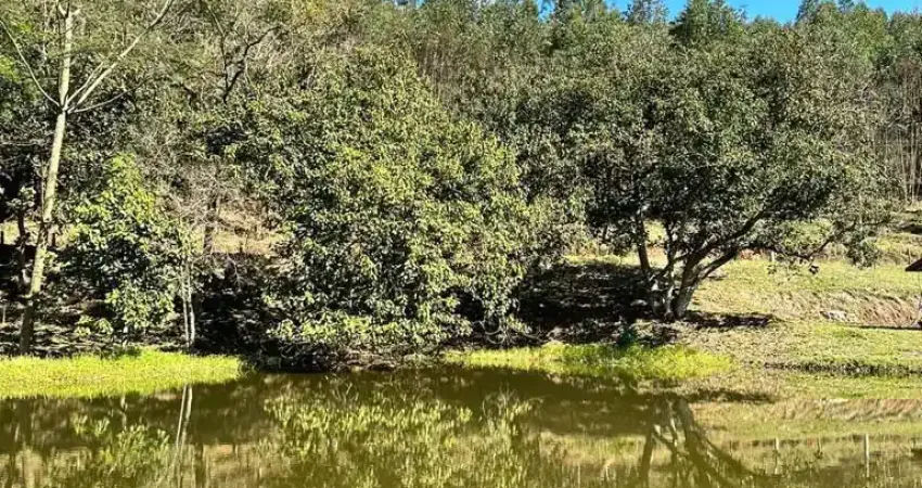 Vende-se terreno com lago privado para pesca dentro do condomínio