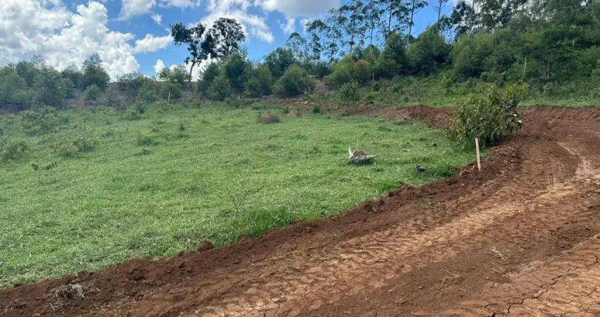 Vende-se terreno para construção de chacara com metragem a partir de 600m²