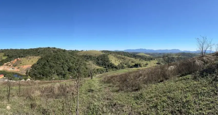 Vende-se terreno com ótima localização apenas 12 minutos do centro