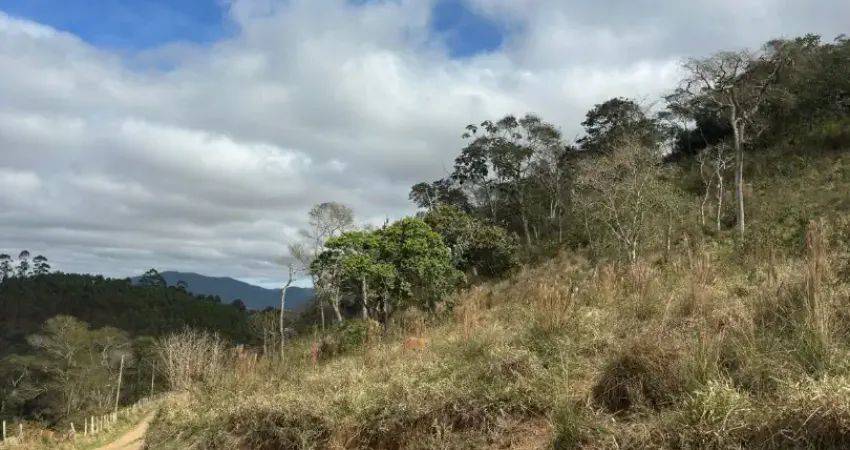 Terreno para chácara com ótima localização prox ao centro de igarata, 3km do centro