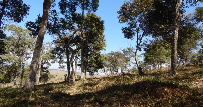 Vende-se terreno com ótima localização 5km da represa e 3km do centro