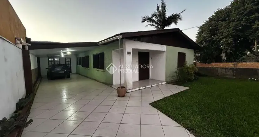 Casa com 3 quartos à venda na Nelson Silveiro De Souza, 108, Caiu Do Céu, Osório