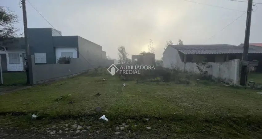 Terreno à venda na Avenida Interbalneários, 20, Atlântida, Xangri-Lá