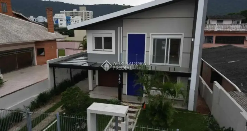 Casa com 3 quartos à venda na Nelson Silveiro De Souza, 348, Caiu Do Céu, Osório