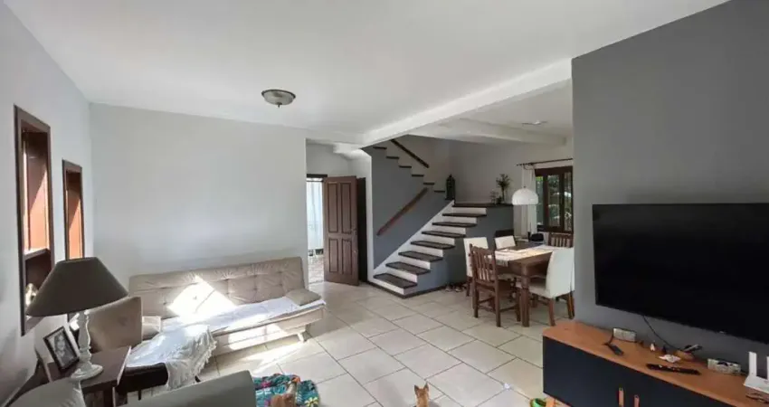 Casa com 3 quartos à venda na Servidão Costa do Moçambique, 358, São João do Rio Vermelho, Florianópolis