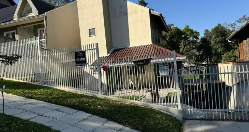 Casa para Venda em Curitiba, Barreirinha, 3 dormitórios, 1 suíte, 3 banheiros, 4 vagas