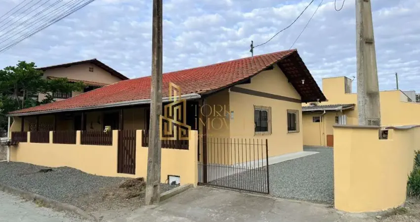 Casa com 4 quartos à venda na Rua São Bento do Sul, 731, Armação, Penha