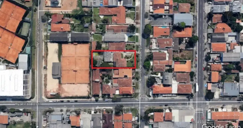 Lote com casa na rua 24 de maio, próximo da av. presidente kennedy e av. marechal floriano