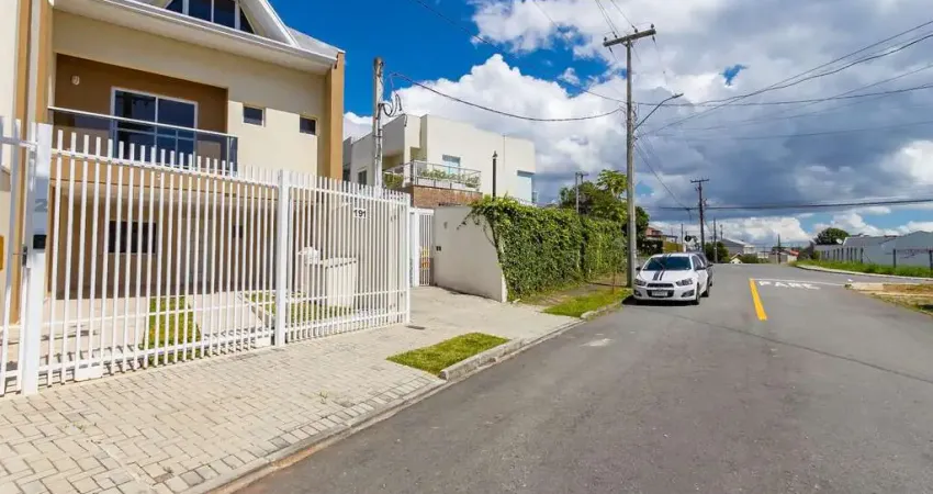 Sobrado Triplex Novo no Campo Comprido – 3 Quartos + Ático com BWC!