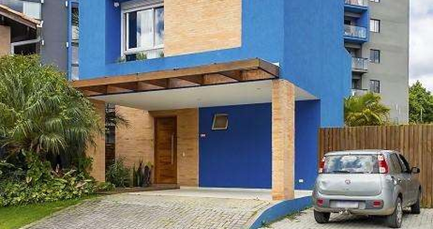 Casa em Condominio Fechado Bairro Campo Comprido