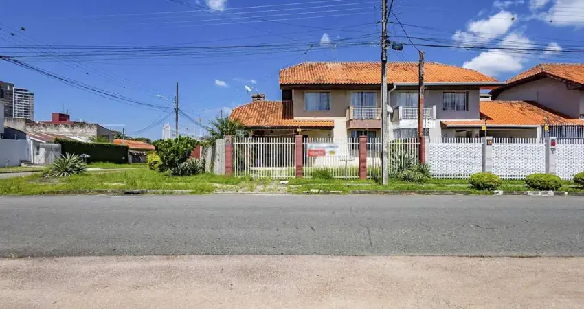 Sobrado de 3 quartos no Campina do Siqueira