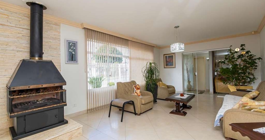 Casa térrea 3 suítes Vila Izabel