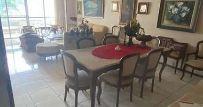 Apartamento para Venda em Florianópolis, CENTRO, 4 dormitórios, 1 suíte, 3 banheiros, 2 vagas