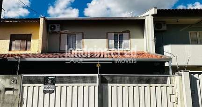 Casa à venda 3 Quartos, 1 Suite, 2 Vagas, 150M², Jardim Albatroz, Londrina - PR