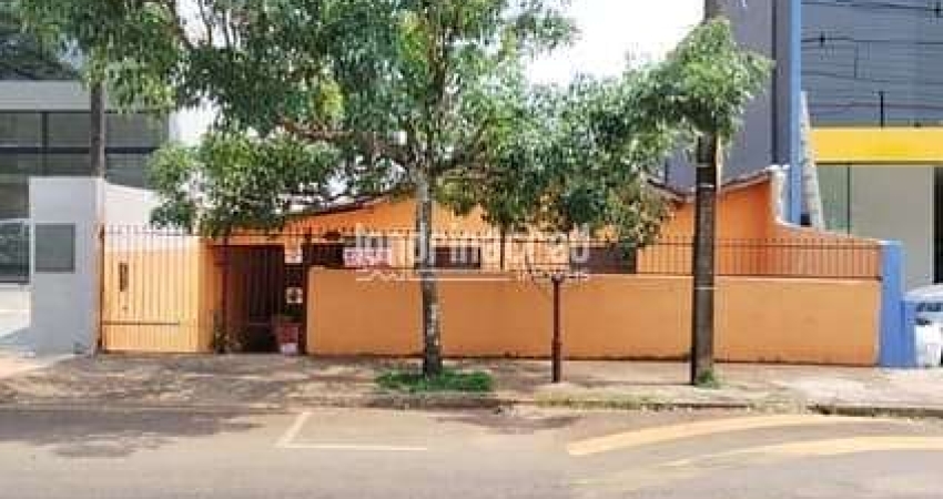 Casa à venda 3 Quartos, 2 Vagas, 200M², Conjunto Vivi Xavier, Londrina - PR
