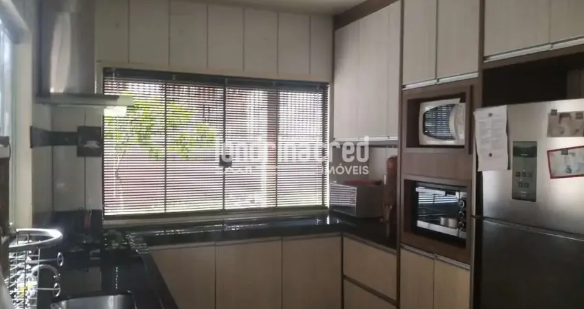 Casa à venda 3 Quartos, 1 Suite, 2 Vagas, 300M², Alpes, Londrina - PR