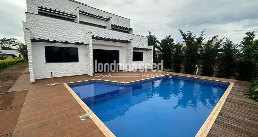 Casa com Vista Privilegiada para Represa no Condomínio: Sobrado de 265m², Piscina, Área Gourmet e 5